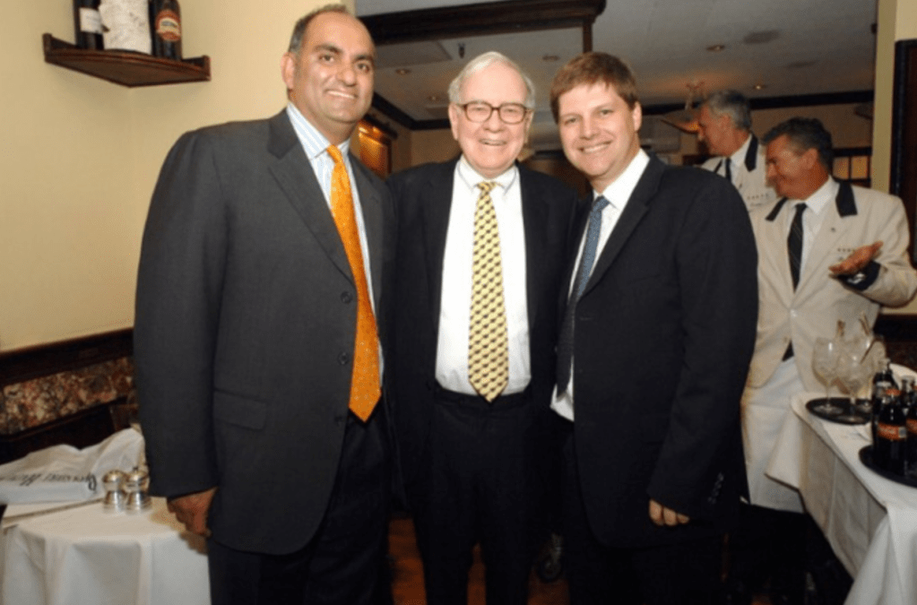 Mohnish Pabrai, Warren Buffett, and Guy Spier after lunch