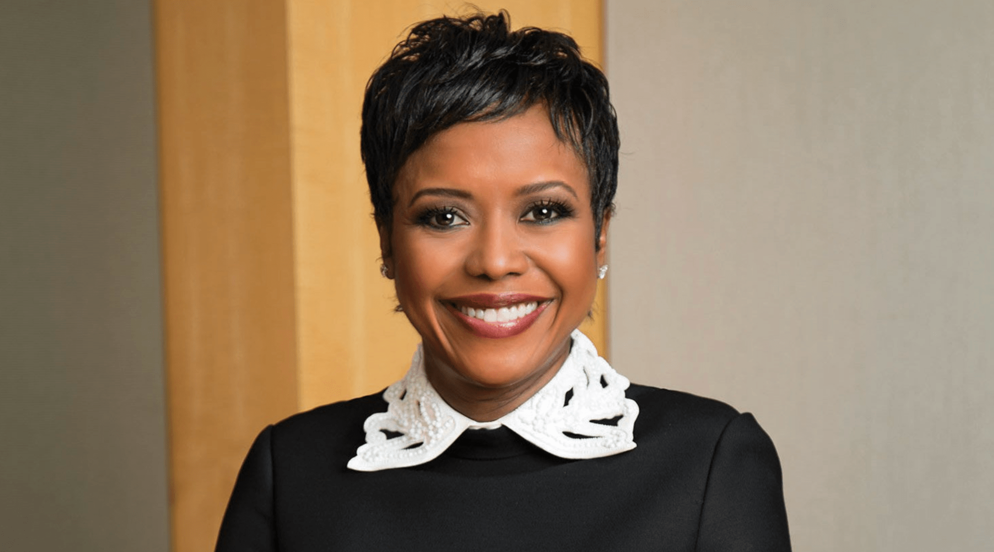 Book Review: Priceless Facts About Money by Mellody Hobson - Winchell House